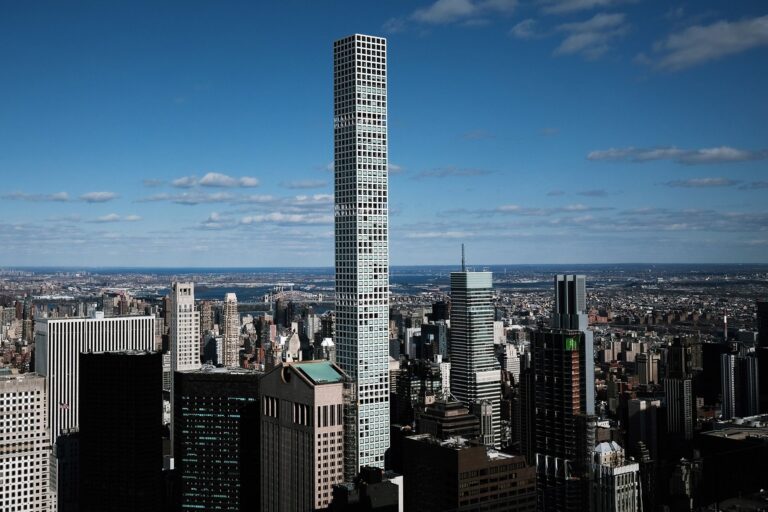 High Rise Apartments Benefits, Lifestyle, and Real-World Examples in 2025