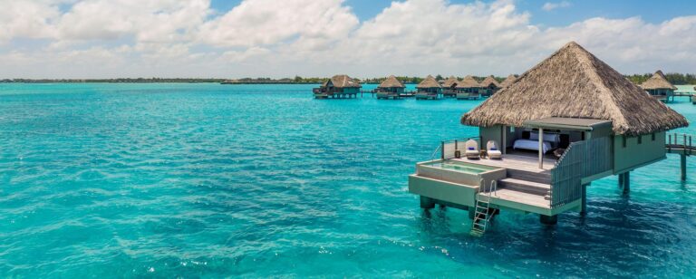 Waterfront Luxury Properties Insights, Benefits, and Real-World Examples of High-End Coastal Living